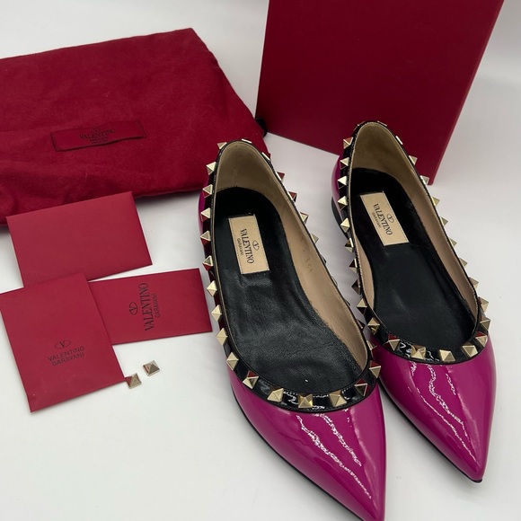 Authentic Valentino Garavani rockstud flats - Picture 1 of 12